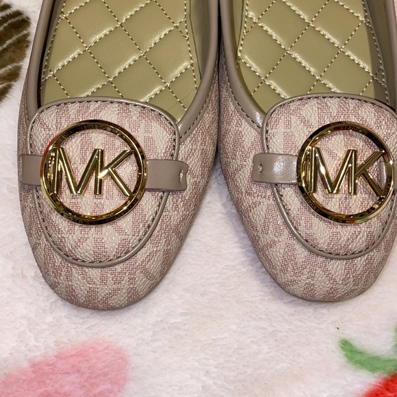 •Lillie• Pink Michael Kors Monogram Ballet Slipper NWOB - Picture 3 of 6
